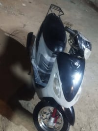 ماكس منغولي نضيفه وناعمه ٤٠٠ بيه مجال مكاني بدونيه  07815527439