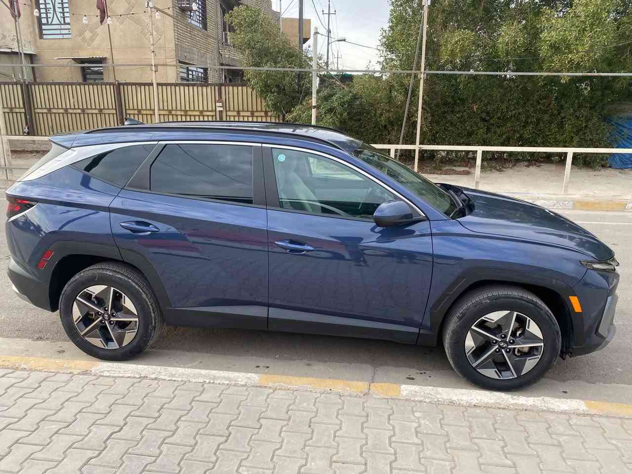 توسان موديل 2025 لون حبرن وارد امريكي حادثهه ربع بنيد وشويه من جاملغ وصور حادث مرفقه بالمنشور  ماشيه 20 الف سياره احلى من صور
المواصفات
بصمه تشغيل وبصمه ابواب 
فور ويل 
قياده ذاتيه
تحديد مسار 
تحكم ستيرن 
مثبت سرعه
رادار امامي
تنبيه خروج عن الطريق
تحكم قياده ثلاث وضعيات
يكو + سمارت + سبورت
مانع تزحلق
مانع منحدرات
دشبول دجتال متصل مع الشاشه
ابل كار بلي + اندرويد
نظام ملاحه
بلوتوث
مدخل شحن امامي خلفي
ويل كب 
تبريد تدفئه قطعتين
السعر 182 معلومات اكثر الاتصال على الرقم ***********
