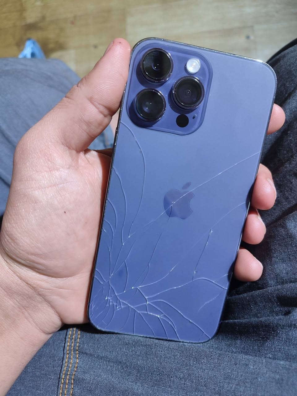 ايفون 14 برو ماكس ذاكره 256 
بطاريه 77 بلاديه 
نموذج AA 
شريحه عاديه و شريحه الكترونيه
مبدل فقط شاشه وظهر وشويه  قليل عواج بصوره مثل ماموضح 

فيس ايدي شغال صوت ستيريو اتصال تكنيك  مايصرف شحن مكفول 

مكاني كربلاء 
سعر 625 وبيه مجال قليل


**إذا كنت صاحب هذا الإعلان وتريد حذفه لأي سبب، رجاءا أرسل رسالة إلى الدعم الفني**