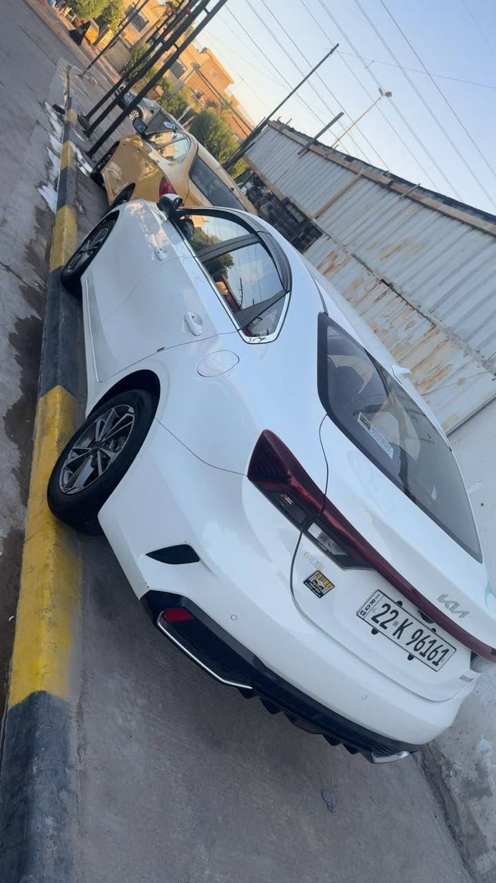 السلام عليكم سيراتو k3 موديل 2024 سياره فول مواصفات كشنات جلد ويل كب حساس امامي خلفي 4 دسك فتحه بصمه أشاره بالمري مري شفط حساس ترحيب شاشه بصمتين بصمه أبواب ماشيه 34 لايت زينون ليد نهاري سايد بريك بصمه سياره مكفوله من الصبغ والتبديل والضربه ما عدا رصعتين صغار سياره باسم شركه تريد تحويل تريد وكاله ثاني يوم السعر 134 وبيها مجال الشراي يختبر وبخدمته ***********
