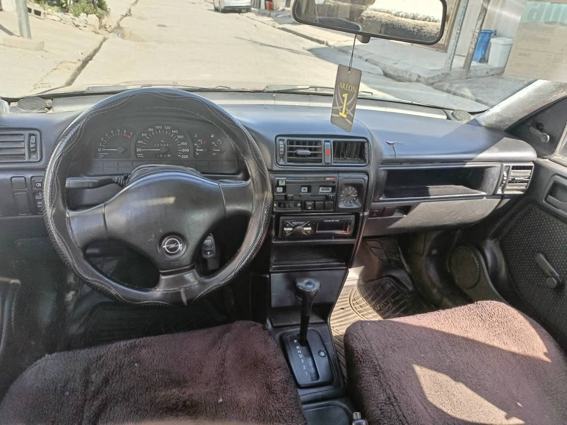 مۆدێل 1992مکینە 20تی گێر ئۆتۆماتیک سەنەوی نوێیە تاوەکوو2029مانگی5 کۆبۆنی بەنزینی هەیە ژمارەی مۆبایل*********** أربيل, العراق

