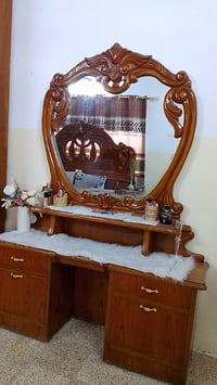 غرفة نوم خشاب • عراقي • ثقيلة