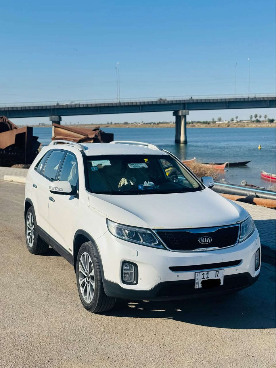 سورنتو 2015 خليجي 6 سلندر 
رقم بغداد بآسمي مشروع وطني 
ماشية 87 الف 
بصمة 
تحكم ستيرن 
بصمة دخول ابواب 
كشن السائق كهربائي 
السيارة مكفولة ما عدا بارد اربع اصابع بالجاملغ الخلفي بدون صبغ 
السعر المطلوب 195 
مكان السيارة البصرة 
*********** Singapore
