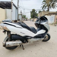 شباب دراجه فورزه 010 للبيع الدراجه طافيه ماعرف شبيهه تريدهه تفصيخ تصلح...
