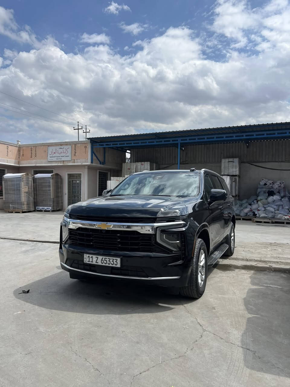 مكفولة من الصبغ والضرر وشخط، ومغلفة بالكامل PPF من شركه NVN معروفه مع درع حماية للزجاج الأمامي.

الممشى: 27الف كم فقط

المواصفات: • بصمة تشغيل
• شاشة لمس كبيرة
• 5 كاميرات
• رادارات أمامية وخلفية
• لايت زينون وLED
• كراسي كهربائية
• كرسي السائق هزاز
• 3 مناطق تبريد مع ثلاجة
• مثبت سرعة
• حساسات أمامية وخلفية
• كشنات قماش
• تبريد خلفي منفصل
• تحكم بالستيرن
• منافذ USB
• مرايا كهربائية
• ثلاجة 
(سعر56 وبيه مجال قليل)
مكان جكوك الكاضميه
الاستفسار ***********
