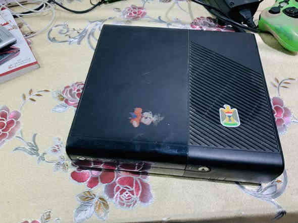 السلام عليكم 
اكسبوكس 360 للبيع
يدات اثنين
بصرة ابو الخصيب السعر 100
***********
