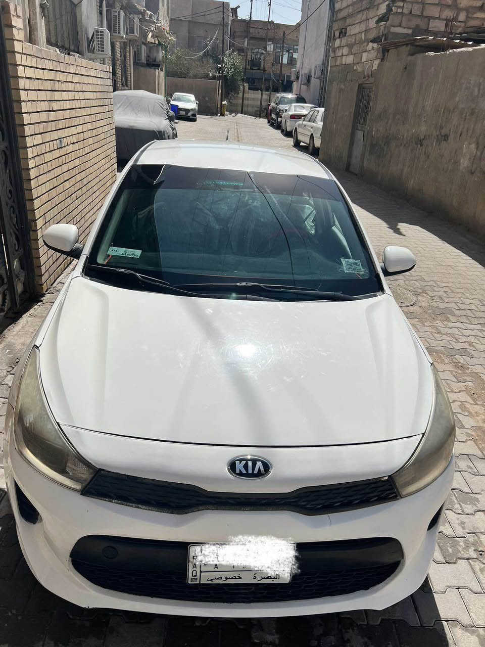 كيا ريو 2019
وارد امريكي 
البنيد الامامي صبغ شبر تقريباً فقط الباقي بلادي 
حادثها موضح بالصورة
من الخلف مسحوبة بارد
وبيها خط بالبابين الجهة عكس السايق ما مبين خفيف

‪+964 771 828 1068‬ Singapore
