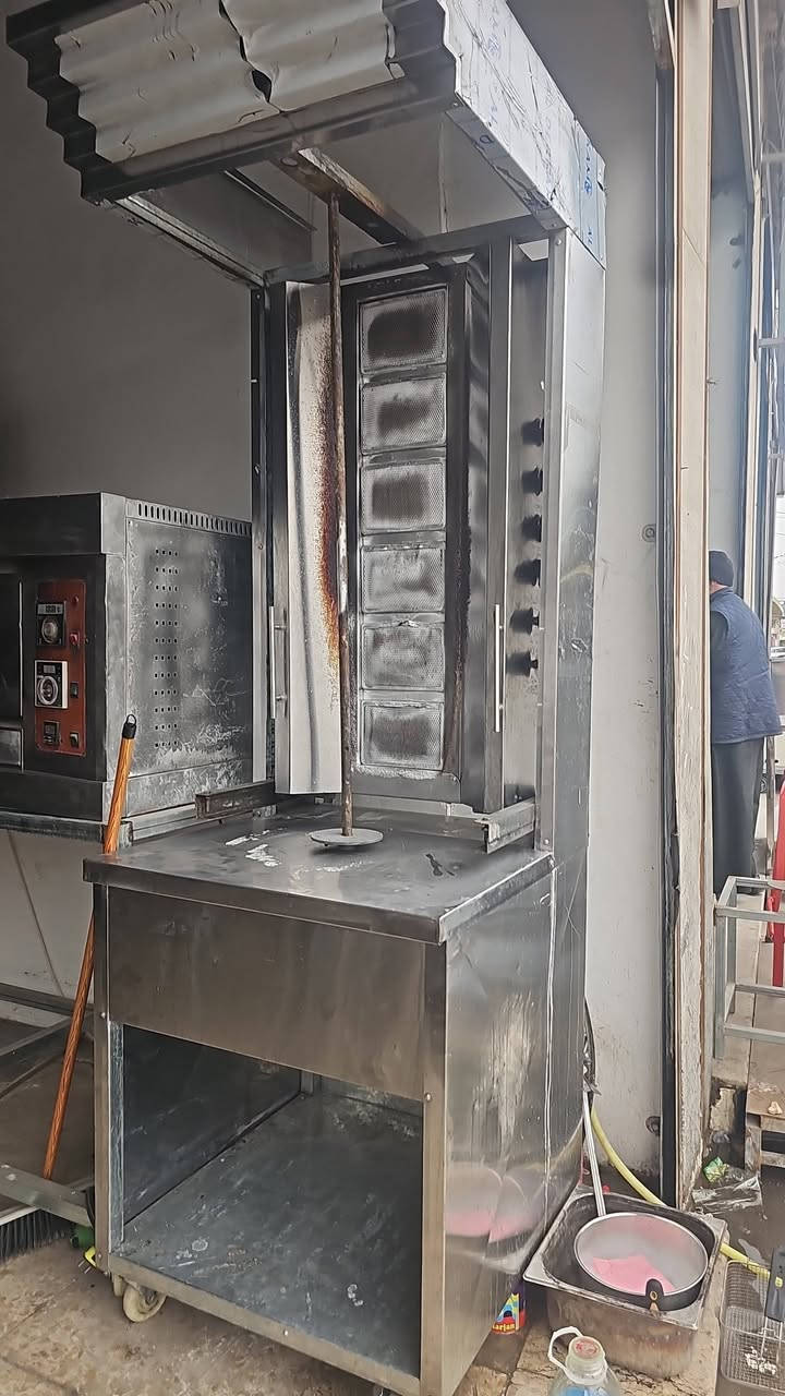 وصول وجبه جديده من المستخدم شبه الجديد نظافه٩٠%بنصف سعر الجديد مع ضمان لجميع الاجهزه وخصم لتجهيز المطاعم والمشاريع الجديده للاستفسار ابو نمر***********
