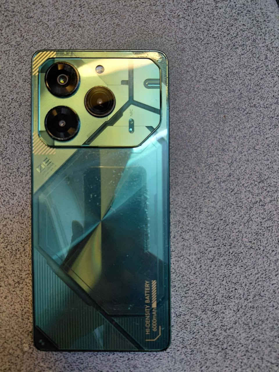 السلام عليكم اخوان تكنو بوفا 6 برو ذاكره ٢٥٦ عشوائيه 12 بطاريه ٦٠٠٠ جهاز نضافه ٩٥ جهاز خير من الله السعر ٢٠٠ وبي مجال قليل وذا اكو مراوس يراسلني خاص او يدز بل تعليقات للإستفسار واتساب ***********
