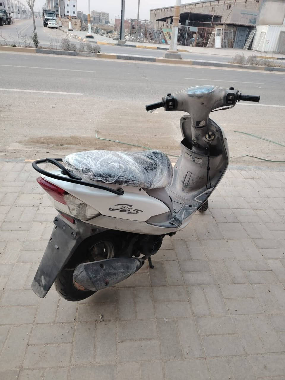 سلام عليكم ماكس منغولي نضافه مثل البصوره كفراتهه الاصليه موجوده مكفوله من كلشي نكره سلف كهربائيات كله شغال  مناقصه برغي السعر خاص او اتصال مكاني سماوه *********** واتساب
