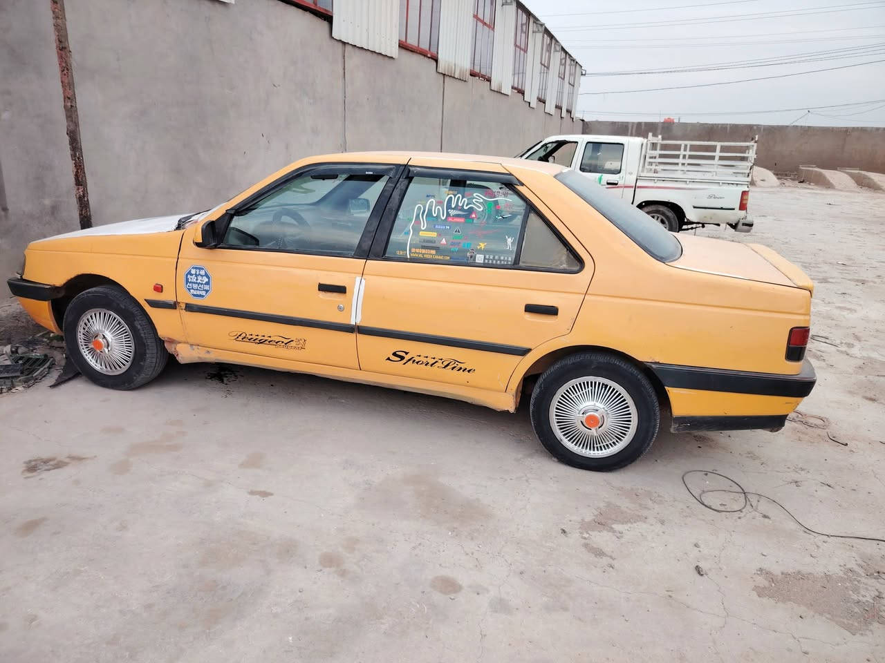 السلام عليكم سياره بيجو 405 مكفوله كير وصدر وتايرات وكهربايات موديل 2012رقم كربلاء وسنويه بس ما تداور ابيع كوم حديد عوزه بس محركه كازكت دوخله حلوه تبرديد يشتغل كامل عوزه بس كازكت *********** المكان الديوانية قضاء البدير // ***********
