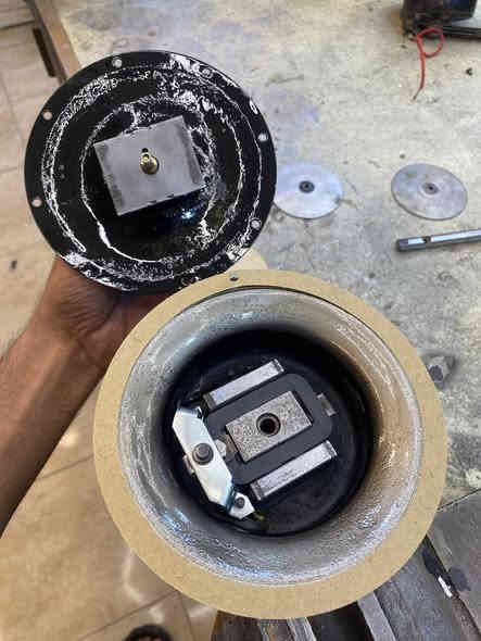 سلام عليكم هورنات جنح الماني اقراص اندي مكصوصات للنعومه سعرهن ٤٢٥ وبيهن مجال مكاني نجف هورنات جدد وحلوات ***********
