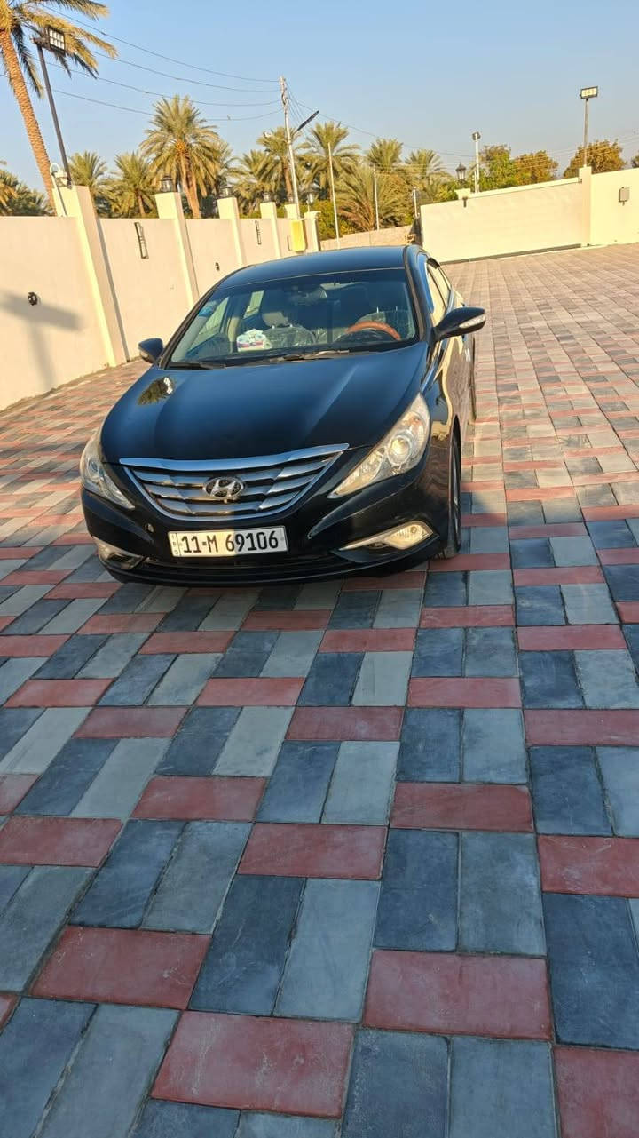 سوناتا 2014 رقم بغداد انكليزي محرك 2400 بصمة بيها 3 قطع موصفاتها فول بدون فتحة صور السونار موجودة سعرها 99$ وبيها مجال  مكلف بالنشر هذا رقم صاحب السيارة ‏‪
‏‪0783 171 3532‬‏
