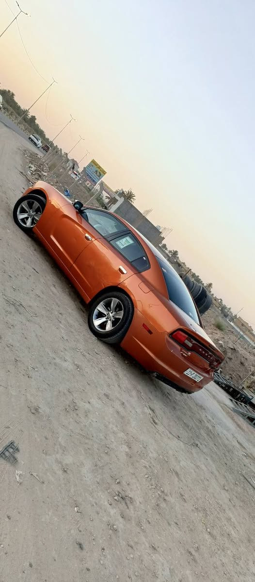 جارجر مديل١١ sxtالسياره جاهزه مكينه ٣٦٠٠كير عصا حداديه تبريد ثلج منضومه جديده منضومه ماي جديده راديترات جدد تعمير نفض تخم تاير بشرط داخله للعراق كلين هنا بيه شخط يم البكلايت وباب خلفي وره السايق بارد ابيعك ثنينهن صبغ وبيه تجليد طابع خشم القماره وخشم البنيد بسونار موجود كفاله من الحادث الباقي والصبغ رقم بغداد دولي هزه جديده تحويل مباشر سياره مرتبه السعر ١٢٠مكاني بابل شارع ١٠٠استفسار ***********
