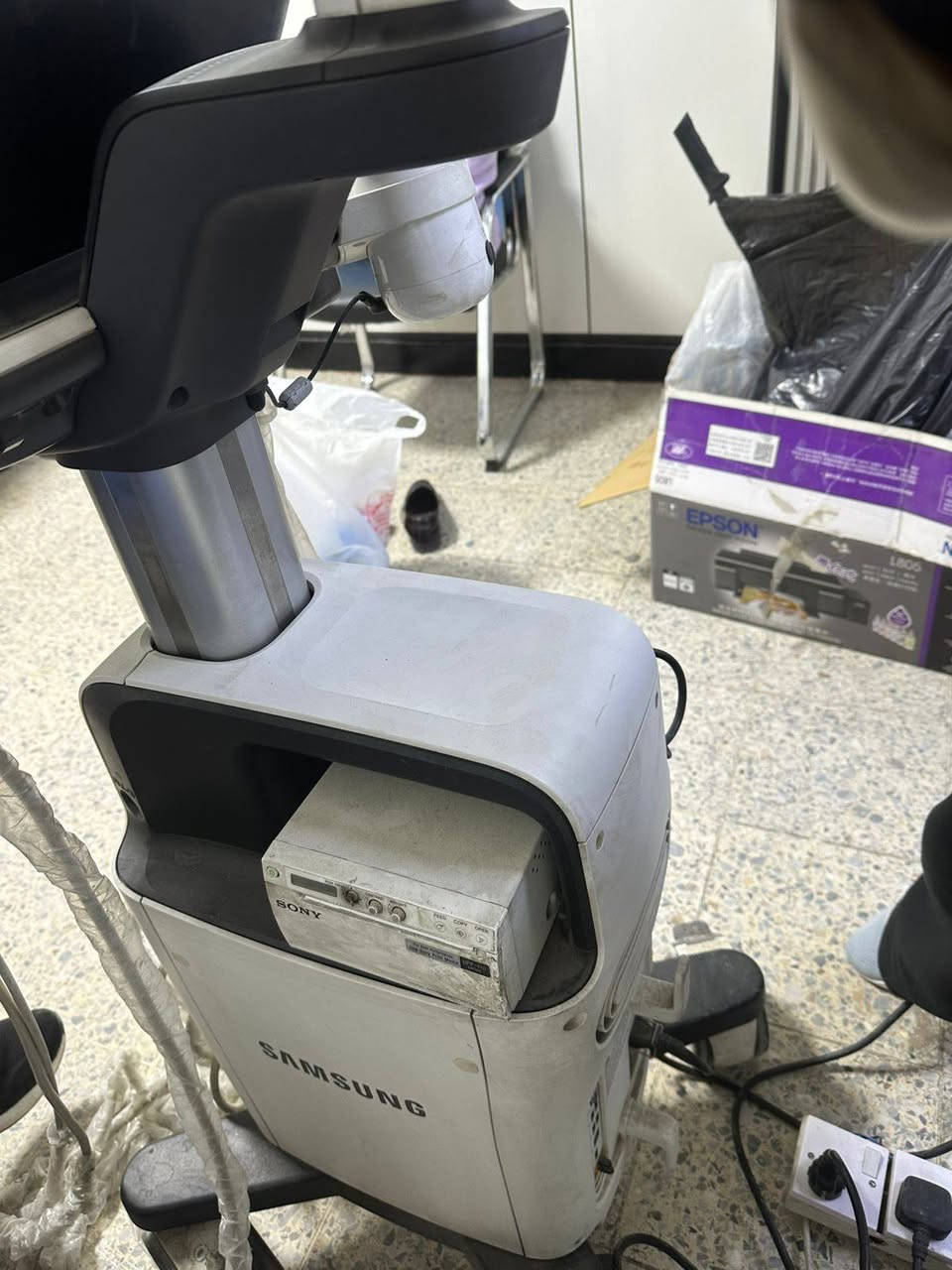 سلام عليكم  
 جهاز للبيع  سامسونك      HS 40
 اصدار 2018      
بروبات 4 
ايكو وسونار وفور دي  وغده وثدي
شغال كل نقص مابي 
ويوجد الطابعه مال فور دي ويا
السعر خاص 
للتواصل:  ***********
