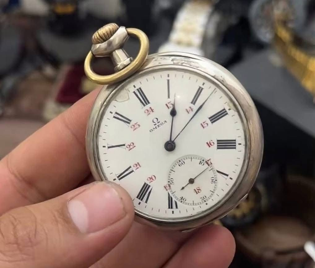 اومجا جبيبي فضه انتاج 1930 بيها ضرر بسيط بالمينه سعرها225 الف فقط


**إذا كنت صاحب هذا الإعلان وتريد حذفه لأي سبب، رجاءا أرسل رسالة إلى الدعم الفني**