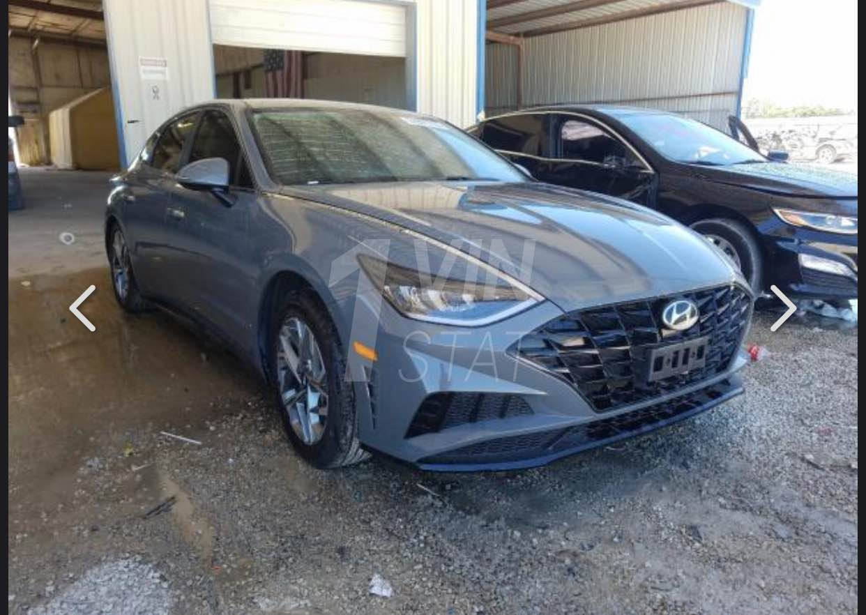 سوناتا ٢٠٢٠ sel وارد امريكي
موصفاتها الsel معروفه 
محرك 2.5 gdi 
گير DCT ٨ نمر
رادار / تحديد مسار / نقط عمياء/ اوتو هولد /شاشه حجم الوسط
السياره حادثها بابين صبغ مو تبديل جهة السايق وبيها بارد بالجاملغات اقل الشبر بصف البيبان بنفس الجهة ايرباگ برده فقط  
وهنا بالعراق صار بيها اثر حالوب بس مو قوي بس ٢ قويات بالبنيد ومبينات بالصوره
السياره حاليا ماشيه 84000 km وقابل للزياده
السياره بأسم شركة رشيد تريد وكاله تريد تحويل
السنويه تسقط شهر ال١٢ بال٢٠٢٦ 
السياره بدون فتحة بس اني مغلف القماره جمالية
مكاني النجف
السعر ١٥٣ وبيها مجال بسيط
 
*********** 
حبايب بيع نقدي فقط فقط فقط
واذا شفتها متسوه سعرها ان شاءالله تحصل اغات اغاتها بسعر ارخص النجف, العراق
