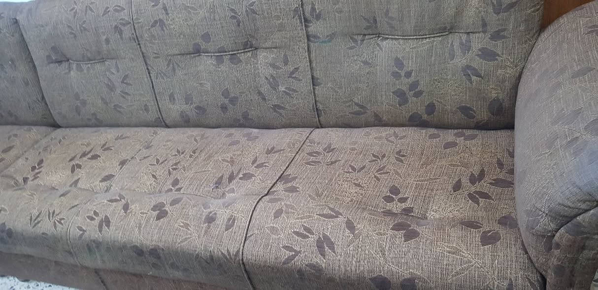 ديوان ١٤ متر عراقي نظيف
السعر ٥٠٠ 
***********
@الجميع
