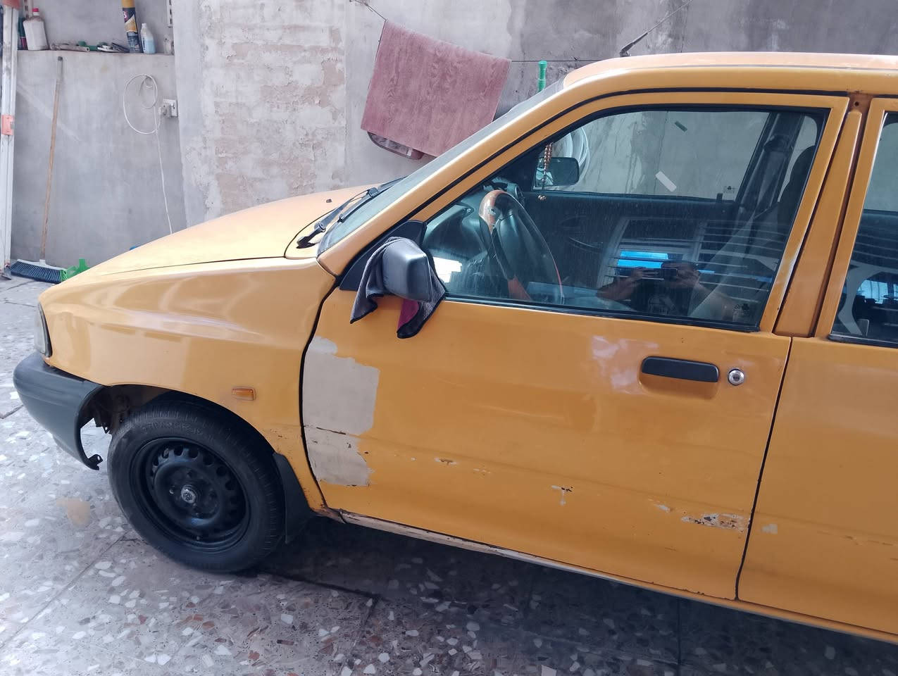 السلام عليكم للبيع سايبه 2015 كير ومحرك مكفول علماً ان
1_(المحرك مازده ياباني )
2_( والصدر تمام )
3_( والكشر مبدل جاملغ )
العنوان بغداد الكماليه  
لتواصل 
***********
