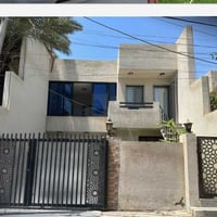 دار  للبيع في الدورة شارع ابو الطيارة   مساحة 150 م  الدار عبارة عن طا...