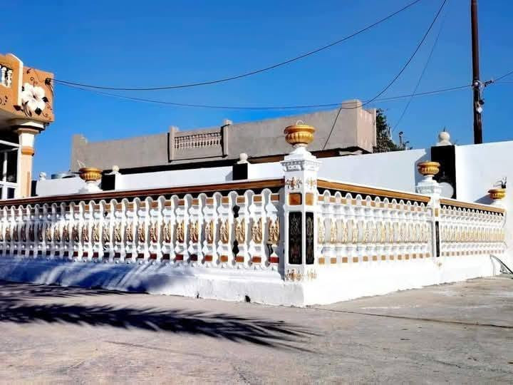 قال الله تعالى ﴿وَقُلِ اعمَلوا فَسَيَرَى اللَّهُ عَمَلَكُم وَرَسولُهُ وَالمُؤمِنونَ....
﴾ [التوبة: ١٠٥] بعد التوكل على الله متوفر  قالب سياج  حدائق سعرالمتر8 هاذة جزء من شغلي اتمنا ينال اعجابكم  وحياكم الله للأستفسار الأتصال.***********
