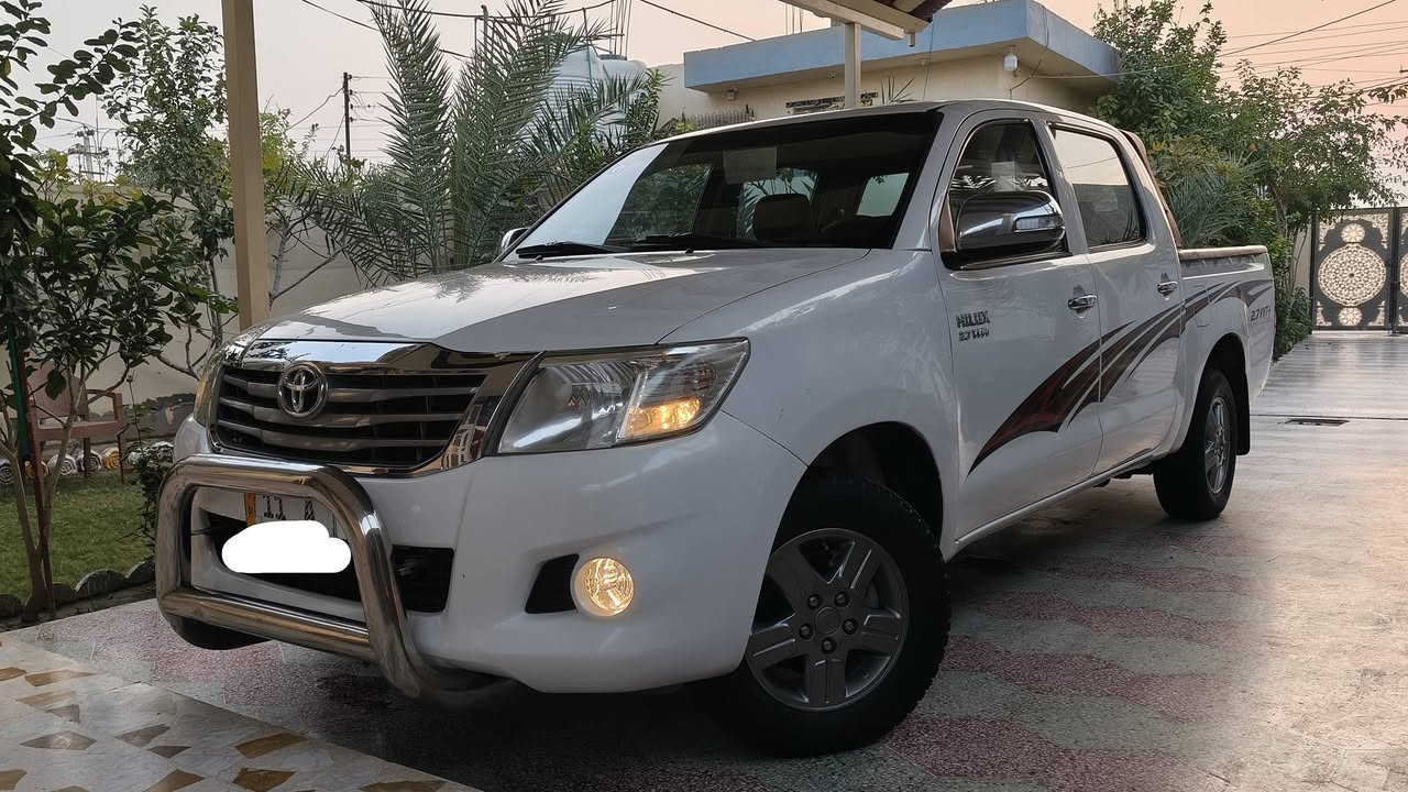 سلام عليكم للبيع بيكم تيوتا موديل ٢٠١٤ كويتي شاصي ١٩ كير اوتوماتيك رقم بغداد  ألدولي الجديد داخله هزه سنويه مجدده تحويل مباشر كير مكينه مكفولات شرط ما  مفتوحه مكينه 2700صدر امامي وخلفي جديد تخم تاير جديد ويل كب تبريد ثلج داخل ماروني اشاير بل مري يدات نيكل مري كهرباء تحكم استيرن كهربائيات كله شغاله  سياره حلوه ومال جناي  للإستفسار اتصل عله الرقم 

  ‏‪0777 132 3852‬‏
‏‪ 171 3288‬‏0786

‬‏
