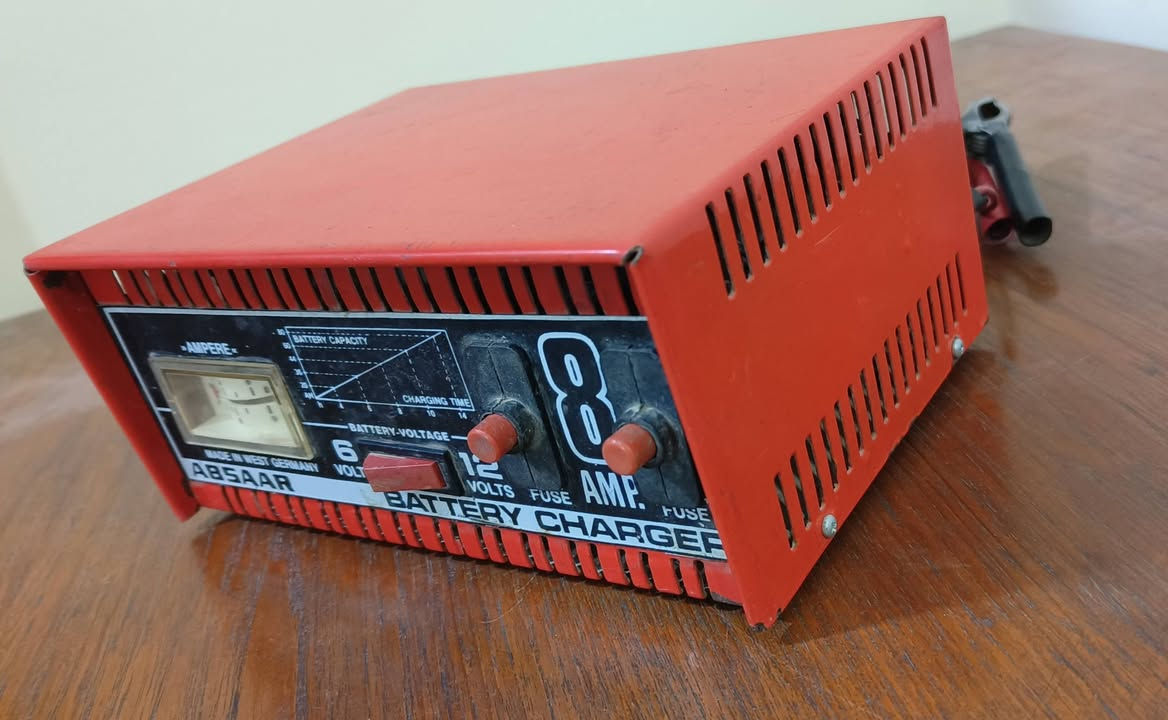 شاحنة بطاريات ابسار صناعة المانية 
تشحن بطاريات 6و12 فولت بقدرة 8 امبير
نظام حماية مزدوج 2 فيوز
مكاني بغداد ساحة عدن يوجد توصيل لجميع المحافظات


**إذا كنت صاحب هذا الإعلان وتريد حذفه لأي سبب، رجاءا أرسل رسالة إلى الدعم الفني**