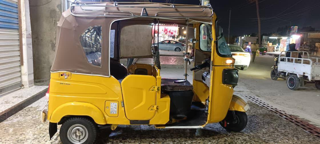 سلام عليكم تكتك للبيع كفاله كشر مكينه اكسن مكان ناصريه قضاء النصر
الاستفسار رقم ***********
