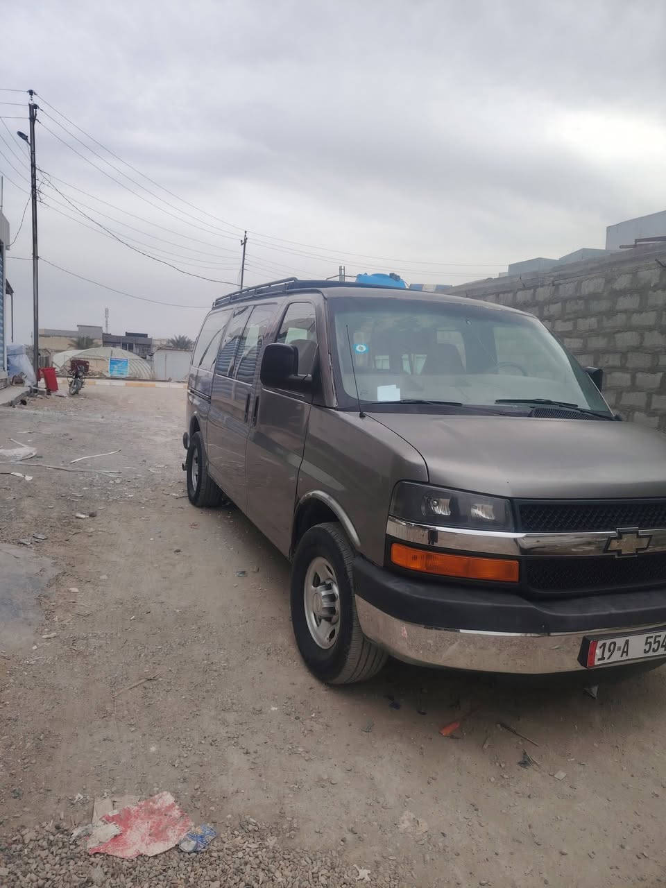 🚗 للبيع: شفروليت اكسبريس 2007
📍 الموقع: ديالى
💯 النظافة: 90%
🧾 سياره باسمي وتحويلها ثاني وهزه جديده وسنويه جديده 
⛽ الوقود: بنزين مكينتها 6100 وكير 1000
💰 السعر المطلوب: 110 ورقه وبيها مجال
📞 للتواصل: ***********
