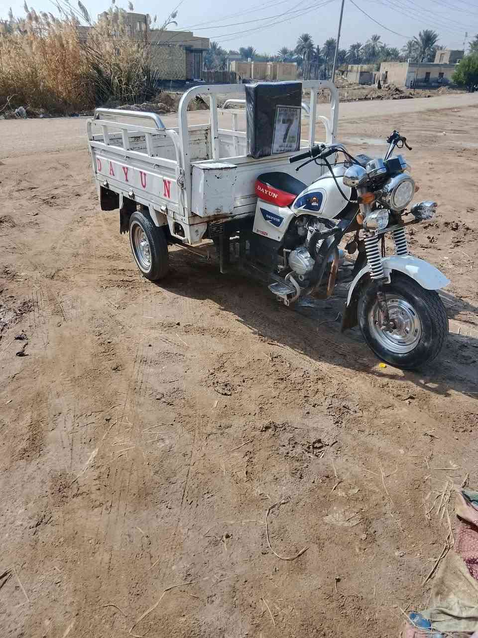 السلام عليكم
ستوته موديل 21 مكفوله اوراق وشاصي 

مكينه ٢٥ ستوته خير من الله كيل للشغل ترايك للبصره 

للتواصل خاص 

واتساب ***********
