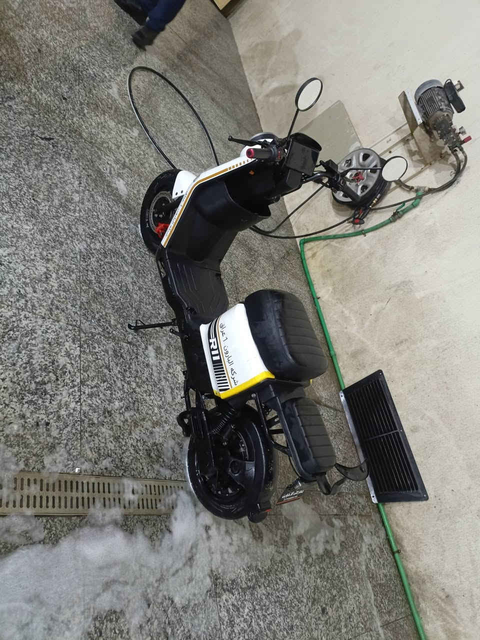 دراجه شحن R11 جديده مديل 24 استعمله فقط من الدوام للبيت سعره 400 وبيه مجال


**إذا كنت صاحب هذا الإعلان وتريد حذفه لأي سبب، رجاءا أرسل رسالة إلى الدعم الفني**
