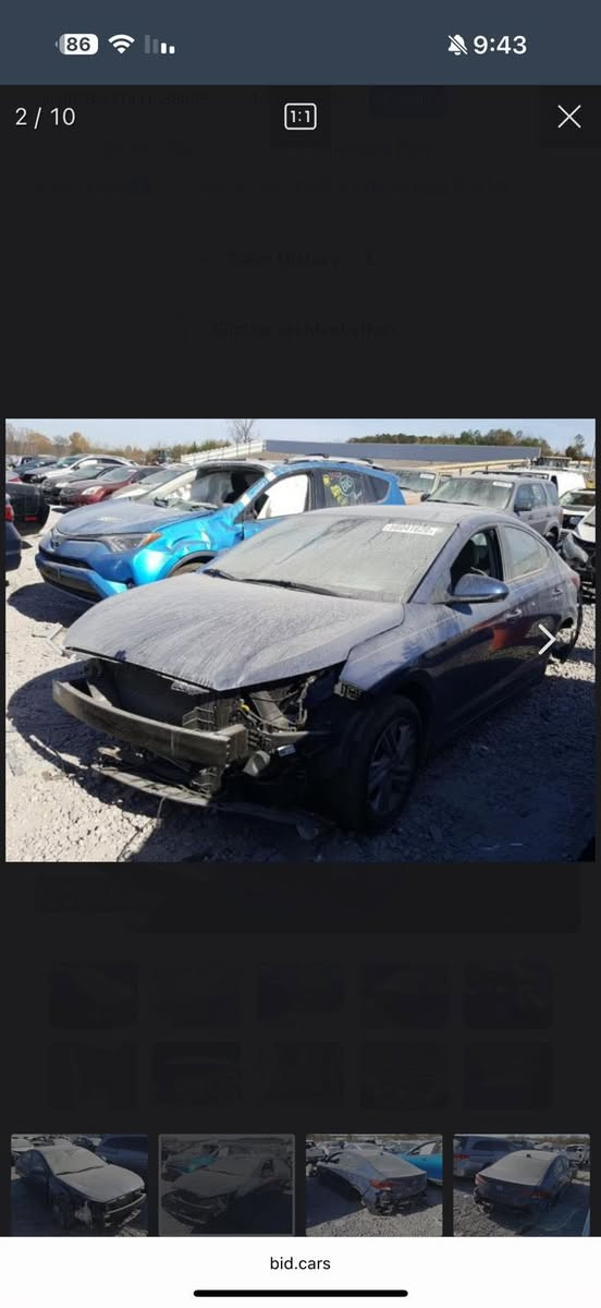 السلام عليكم 🫡 
من رخصت صاحب الكروب 
النترا مديل 2020 أمريكي 
حادثها موضح بلصور  
بدون لأشواصي ولا لغود 
السياره جاهزه ع اخير حبايه
مكينه 2000دوش لا تنقيص ولا تبخير 
كيرها ايتي. ما مفتوح 
صدر امامي خلفي 
تخم تاير  ويل 
السياره فول مواصفات 
بصمه تشغيل 
بصمه أبواب 
فتحه 
رادرات اماميه 
رادارات جانبيه 
تحكامات ستيرن جهتين 
شاشه كامره بلاد 
وضعيات قياده 
وبعد بيها هواي مواصفات   
السياره رقم سليمانيه
جديد سنويه 28
بسمنه تحويل أو وكاله 
مكان السياره بغداد. 
السعر 133وبيها مجال 
ملاحضه وين ميعجبك تفحص افحص شرط ابيعلك سونار 
***********
مكلف بلنشر.
