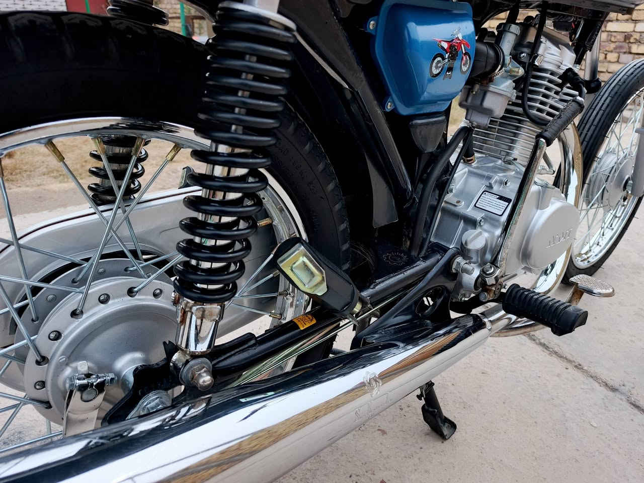 للبيع//تعمير نامه اصلي 2026.
وشاصي 2025 اوراق كفاله عامه. تفلس ما مفلسه.
شرط الرزانه يابسه 😅
السعر//680 مجال بصيط
المكان القاسم ع ناحيت الطليعه 👉🏻 
الشراي يتصل//***********☎️📞
صار شهرين من تعمرت#
