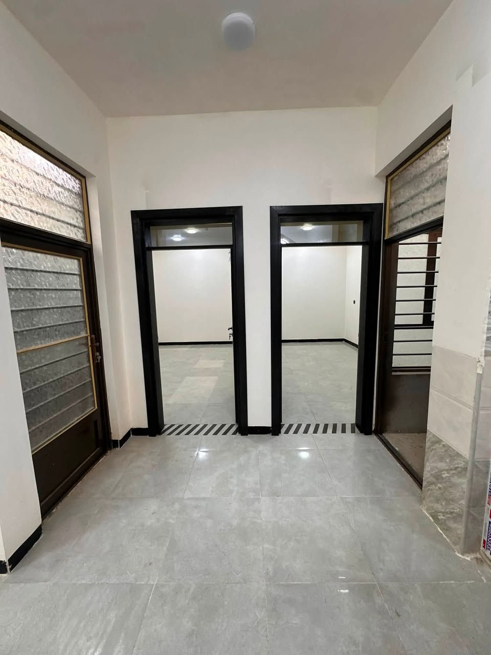 مشتمل للببيع دوانم المعمل
قرب جامع المحمود 
بناء زيرو مساحه 125م طابقين 
4غرف نوم 
شارع تبليط 
للأستفسار 
***********
