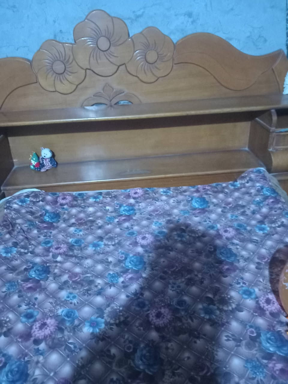 للبيع خرفه تسكام قديمه مكاني بابل رقم ***********
