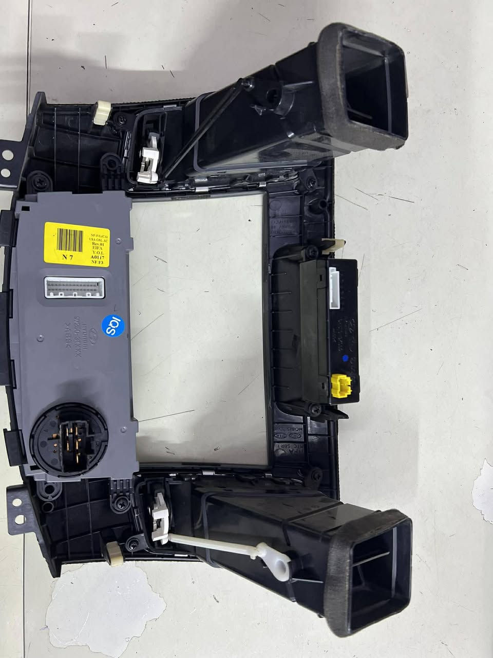 السلام عليكم كنترور تبريد جديد حاويه مال سوناته يرهم  2010 2009 السعر 55 الف هذه رقم *********** غير متواجد على الفيس
