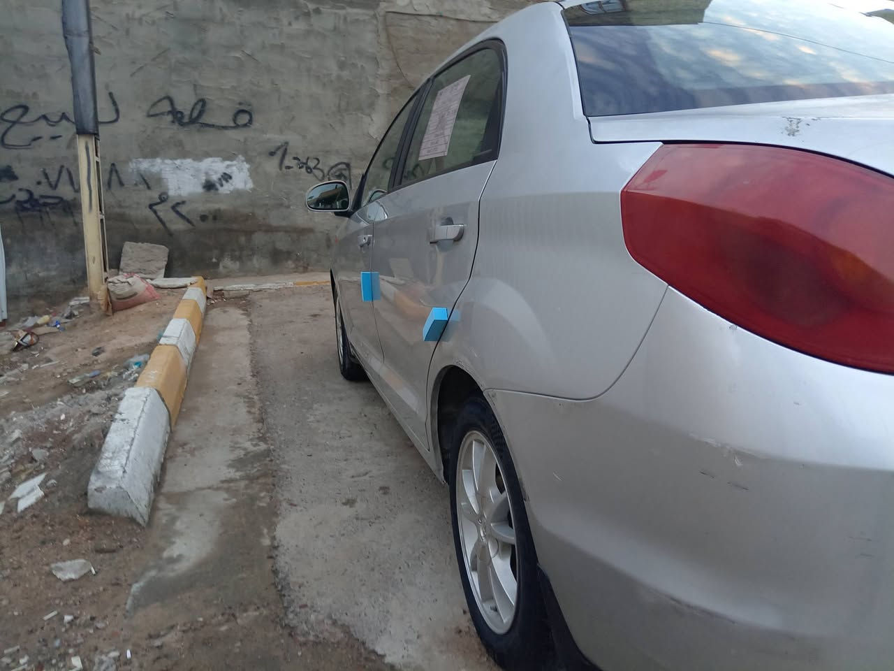 السلام عليكم شباب للبيع شيري فلاوين موديل ٢٠١١ رقم بغداد ألماني مشروع وطني سياره نضيفه وبلاديه مابيه حادث ولا صبغ ولا تبديل فقط بل الجنطه موضحه بل الصور والباقي بلادي مكينه وكير جيد جدا لا تبخير ولا صرف تبريد شغال تخم تاير جديد صدر أمامي خلفي جديد داخله جديد السعر المطلوب ٣٠ ورقه وبي مجال للاتصال *********** مكاني بغداد
