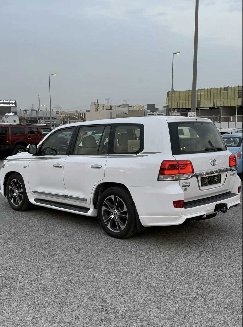 لاند كروز 2021
أدوات أدوات أدوات 
السعر 285 ورقه السياره داخل الامارات مده الوصول إلى العراق 40_60 يوم مع عقد شراء السياره من داخل المكتب حصراً 
كفاله من السرقه والانتربول


**إذا كنت صاحب هذا الإعلان وتريد حذفه لأي سبب، رجاءا أرسل رسالة إلى الدعم الفني**