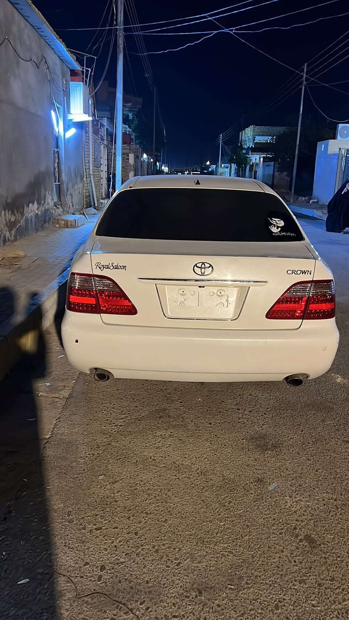 شاهينه 2004 بلاش بلاش 

تخم تاير صار 5 ايام من شديته وكدام عينك ماتلكه بنضافيتها 
مستحيل كصه جنطه شغل درجه اوله تبريد ثلج تدفئه   ارقام دهوك مال جناي ما متعوبه السعر بلاش تعال خاص وتدلل مكان العماره  ***********
