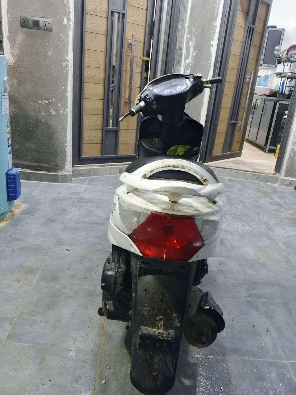 السلام عليكم ورحمة الله وبركاته 
دراجة في تو كامكو لبيع بيه خيط تبخير 
2011 كلشي بيه شغال سعرها قفل 375 
وينهم الشرايه قضاء الرفاعي الصوب الثاني


**إذا كنت صاحب هذا الإعلان وتريد حذفه لأي سبب، رجاءا أرسل رسالة إلى الدعم الفني**