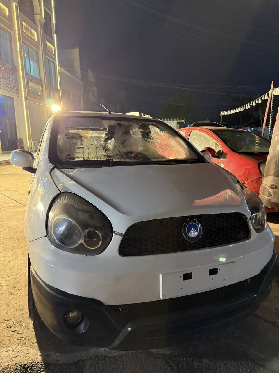 السلام عليكم اخواني وخواتي 
باندا كروز ٢٠١٤ للبيع 
محرك كير مكفول الله شاهد مصروف ع السياره هواي 
 سنوية باسمي رقم جديد تحويل ثاني يوم 
تنباع نقد وترهم قسط بغداد فقط 
للاستفسار اتصال وواتس 
***********
