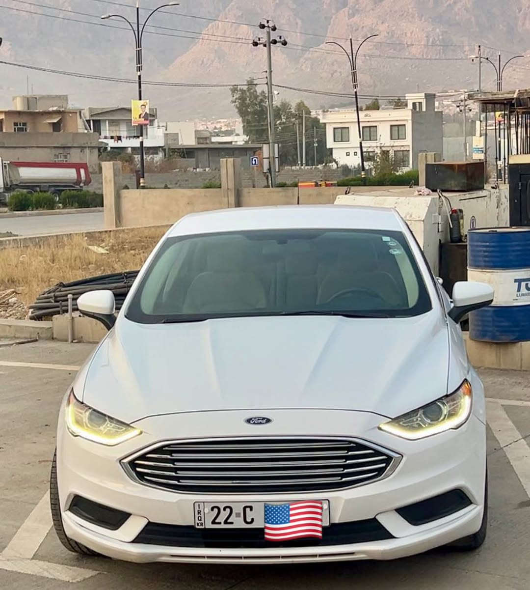 ‎ فورد فیوجن موديل 2017
لون ابیض ثلجي 
‎ محرك مرغوب 2500 
‎ بجم كبس ..حادثها اخت كلين فقط نص صندوق مصبوغ  بدون داخل و بدون ايرباك ، ایرباکات کلە بشرط… مكانين تعديل بارد
‎مواصفات SE معروفة 
‎(بصمة ،كير ماوص ، داخل اصفر ،بريك بصمة، كشنات كهربا، كود باب، تحديد سرعة …
سنویە و هززە کلە جدیدە حتی 2030 .. 
سيارة بأسمی تحویل وکالة بشرط
‎جاهزة سيارة مابيها اي نقص بشرط كير محرك ايرباك تبريد خلل كهربايات حجرة صالنصة كلها بشرط..تاقم صدر جديد     
‎ سعر 132
 ***********
*********** رانية, السليمانية
