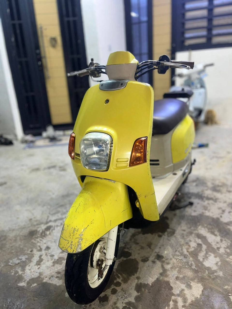 سلام عليكم دراجة بوليس الدراجة اينقص ما بيهة المكان بغداد الغزاليه سعر 900 رقم ***********
