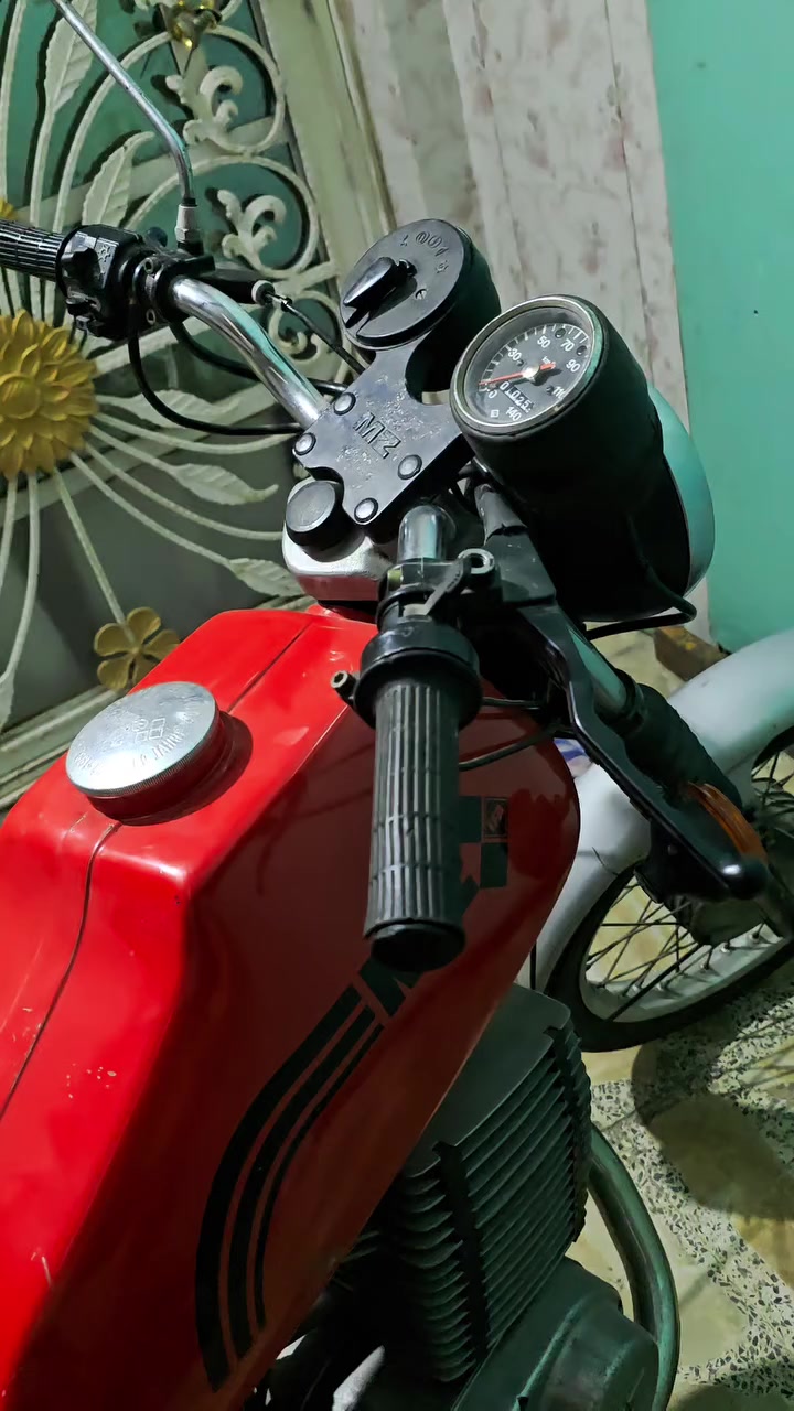 السلام عليكم جناية دراجة ألمانية مالت بالة للاستفسار الاتصال على الرقم ***********
اخوكم ابو وطن من ألمانيا 🇩🇪 الشرقية
