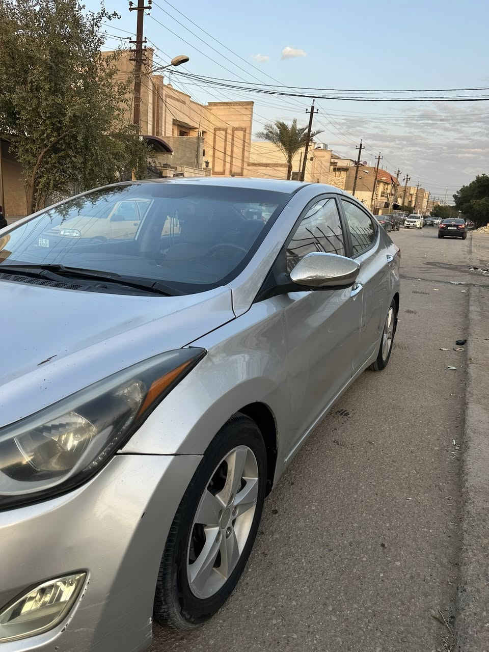 السلام عليكم النترا موديل 2012 وراد امريكي نص فول سيارة حلوة و مناسبة حادث امريكا جاملغ و بنيد و هنا بل عراق صبغ بابين مال سايق و ورا .... السعر   90  وبيها مجال  ل استفسار اتصال ***********
