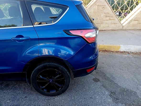 ⚜️Ford Escape⚜️
🔥ارخص السعر 🔥

مۆدیل : 2017 👉

بۆیاغ : تەنها چاملغی لای سایەق ، بێ ناوگرتن  ، حادیسەی زۆر سوکە 👌

ئێڕباگ : سوکان 😵

مەکینە : V.4
1.5Turbo 🔥

مواسەفات : SE AWD ❤️
                                        🏞دبل اکسل🏞

ماوەی ڕۆیشتن : 158,000Mile 👍

نرخ : 98$ 💵  سعر جدآ مناسب 🔥

ژمارەی تەلەفۆن 📱 : 
*********** Viber.whatsapp
