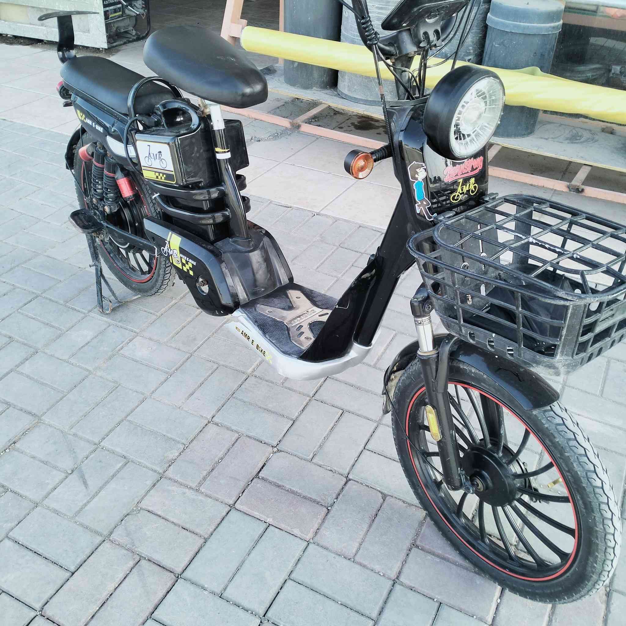 للبيع دراجه نضيه وحلوه وشحنه حلو كلشي كامل مابيه اي شي تعال وافحص بيدك ‏‏‪‪0787 083 0798‬‬‏هاذه رقمي او تعال خاص
