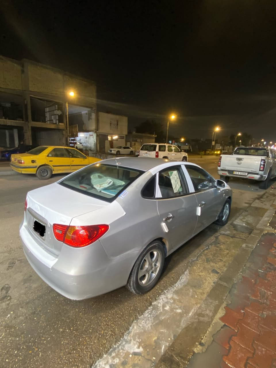 السلام عليكم فانتي صابونه 2010
كصة جنطه السياره شغل باجات مضبوط 

ارقام وسنويه بغداد الماني وسنويه عضم عاج

مكينه 1600 دكشن عالي يعني انسى الصرفيه دوم

كير حداديه تبريد تدفئة تخم تاير باتري كلها من جديد

مكاني بصره رقمي ***********
