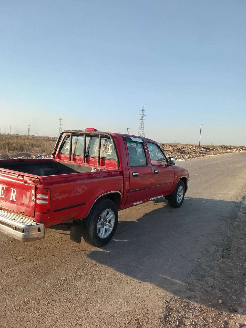 السلام عليكم دير 2009 للبيع سياره مقفوله كفاله عامه مكينه جديده كير جديد اكسن جديد سياره جاهزه كل نقص ما بيها السعر 28 ورقه العنوان بغداد الحسينيه رقم الهاتف***********
