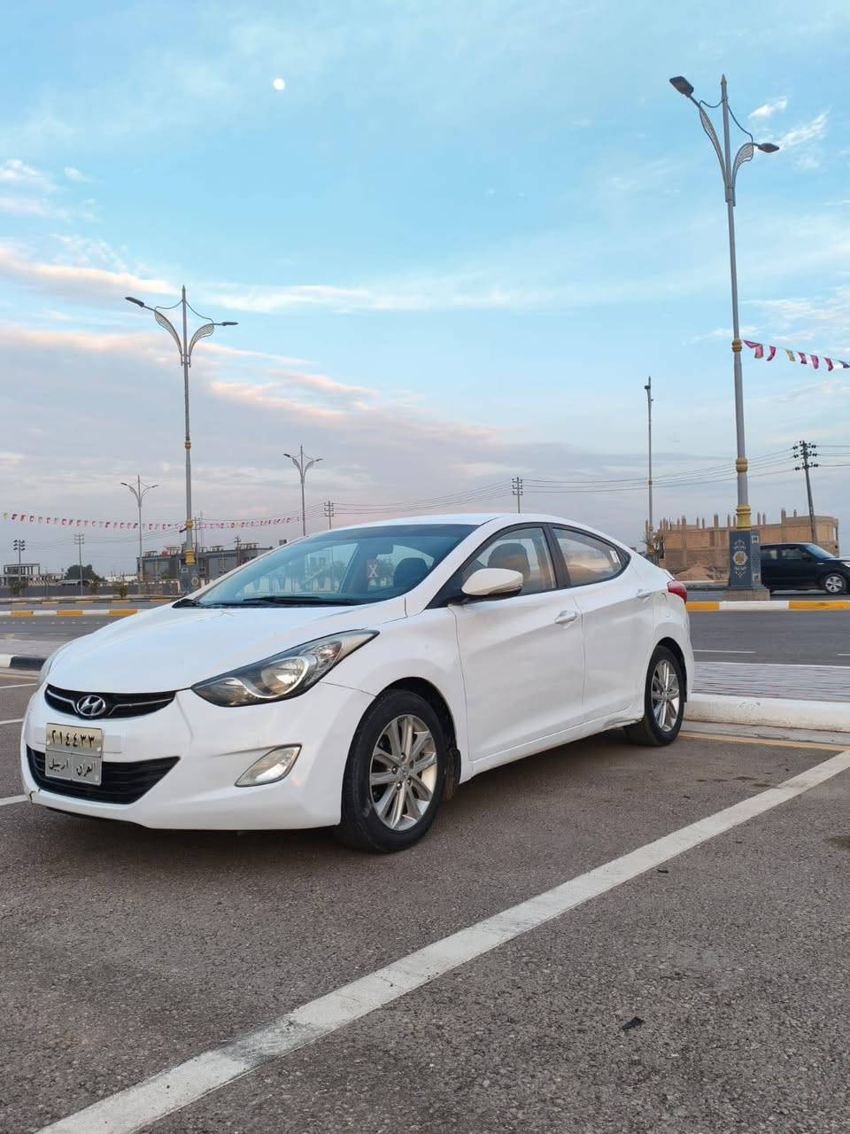 سلام عليكم النترا خليجيه موديل 2011 البيع سعر 92 بيه مجال  مكينه 1800 بيه جاملغ وره سايق او باب وره سايق او ربع بنيد صبغ مكان كربلاء حي الحوراء رقم هاتف ***********
